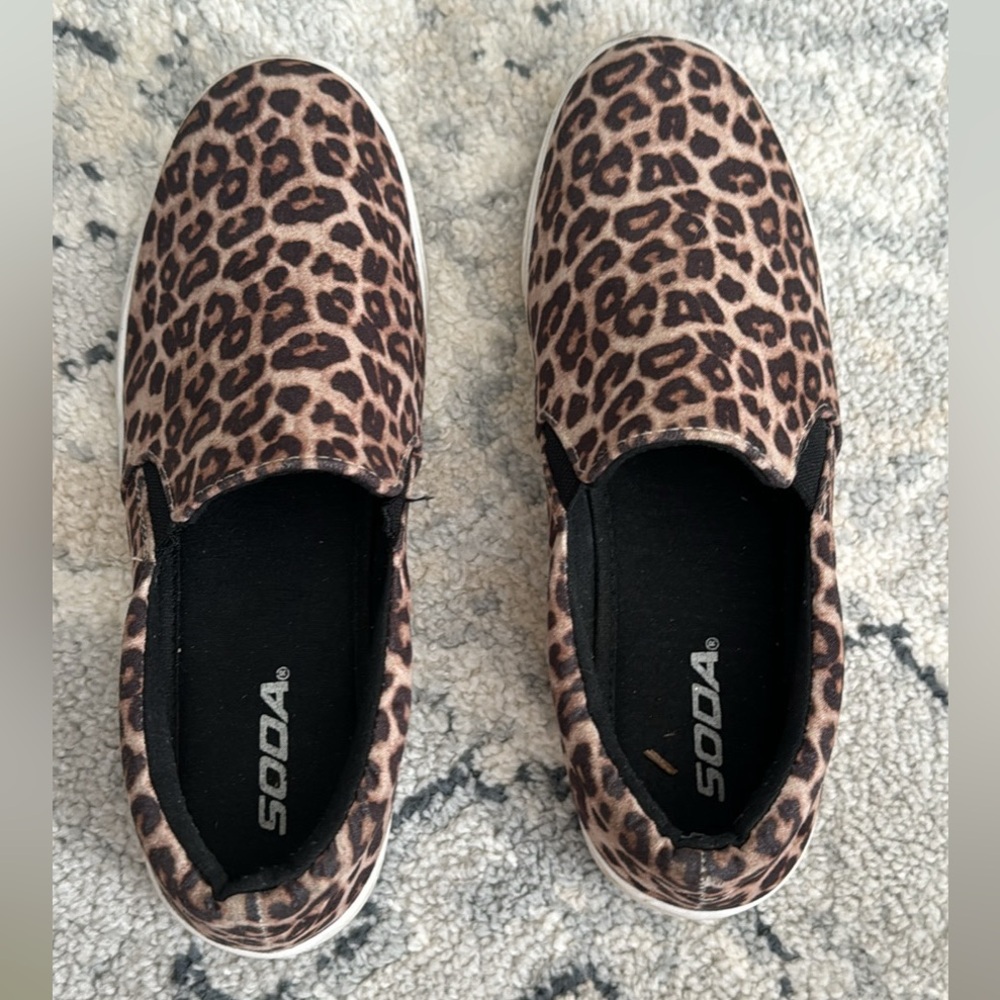 Women’s slip on shoes